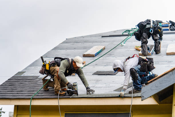 Professional Roofing technician working in New Cambria, KS